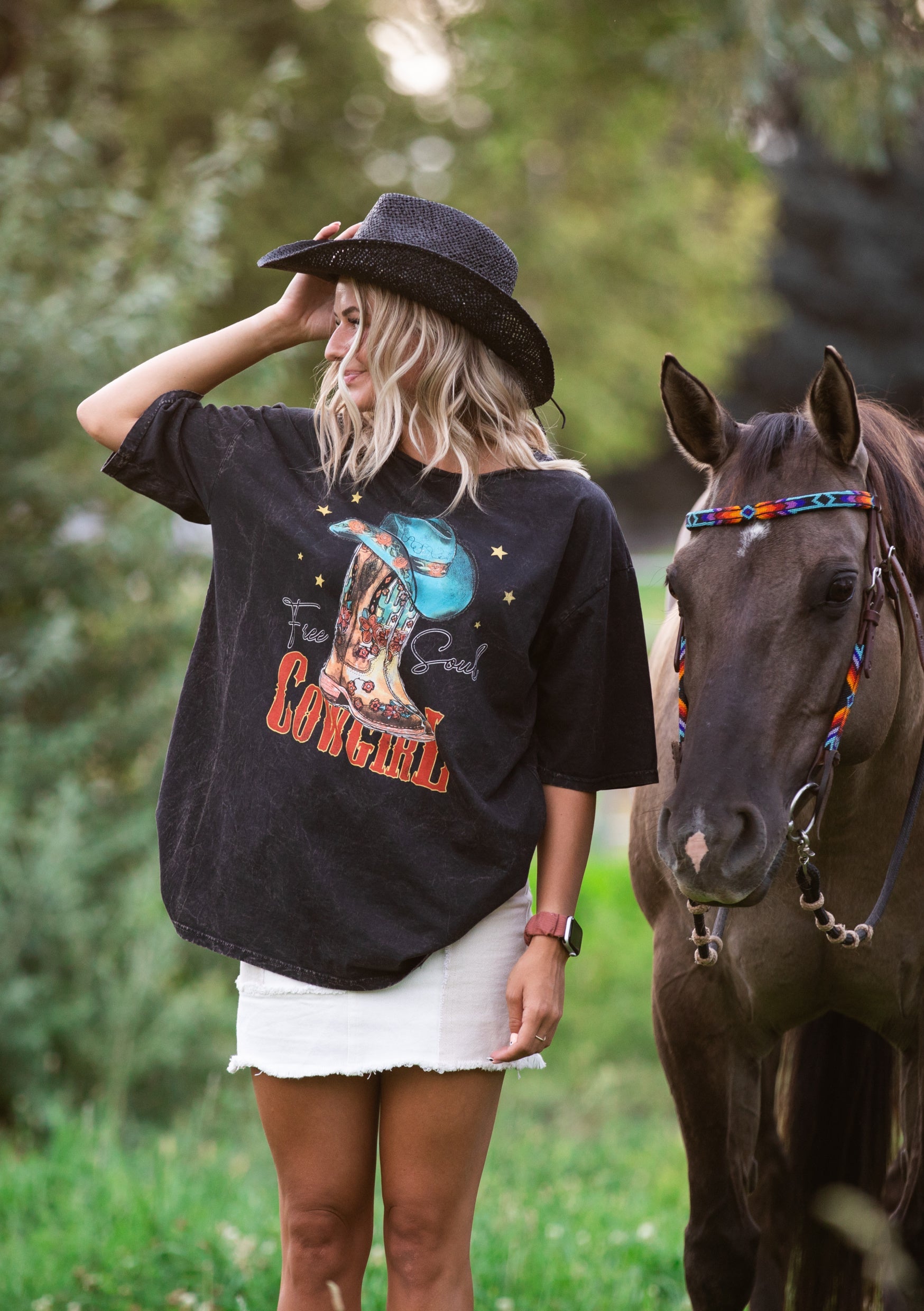 Free Soul Oversized Graphic Tee ( RESTOCK) – Kesley Jade Collections